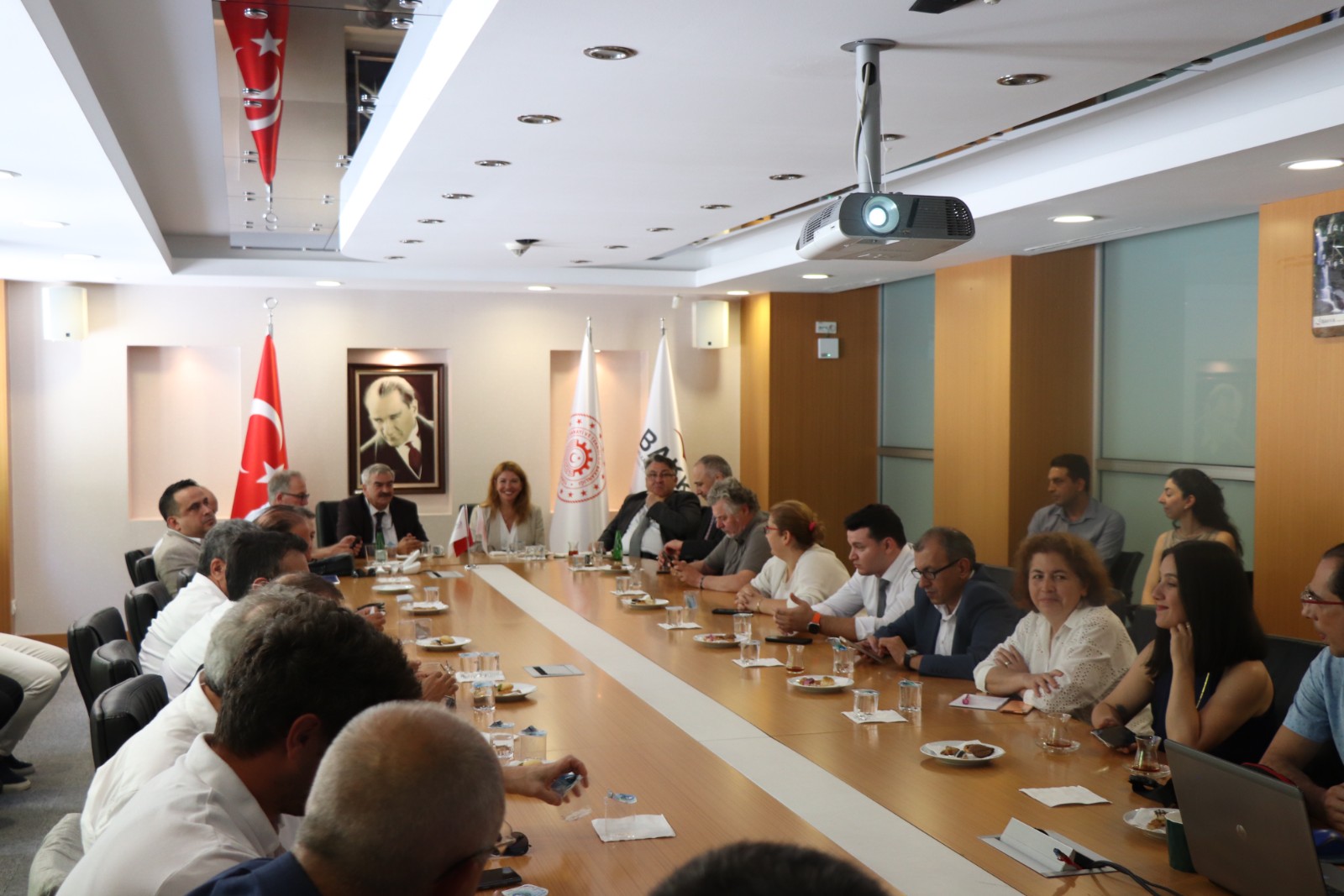 Batı Karadeniz Girişimcilik Çalışma Grubu Toplantısı Gerçekleştirildi Galeri
