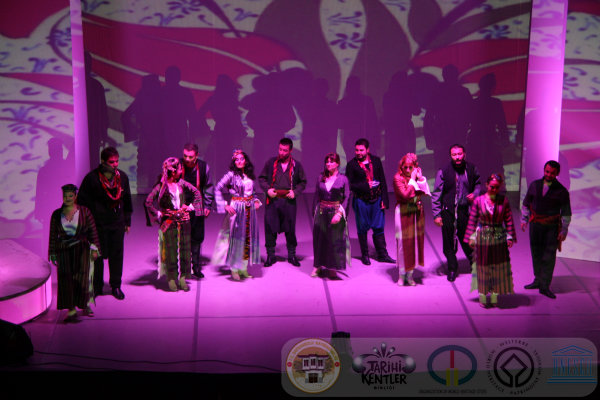 ‘’Seslerle Anadolu’’ Müzikali Karabük´te Galeri